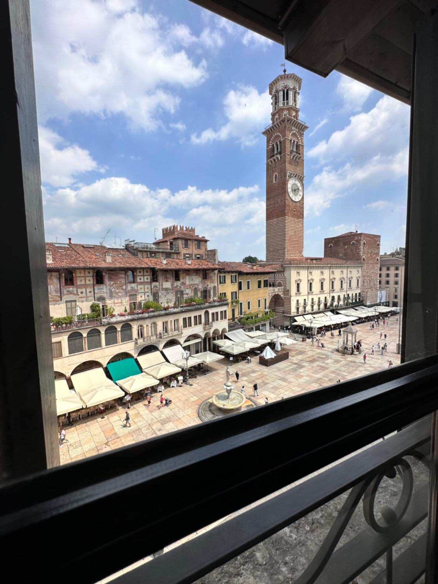 Truly Verona - Delle Erbe Suites Экстерьер фото
