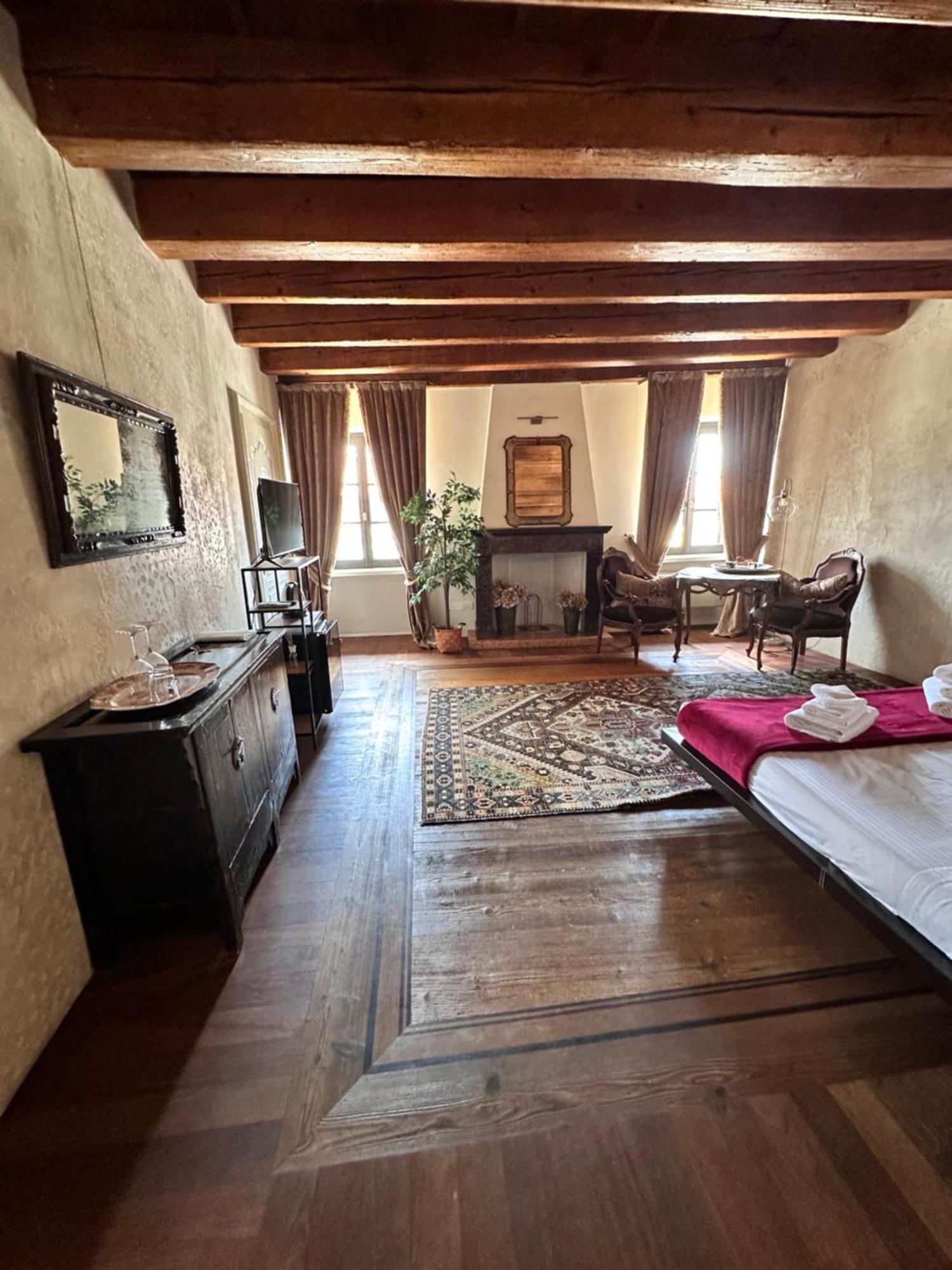 Truly Verona - Delle Erbe Suites Экстерьер фото