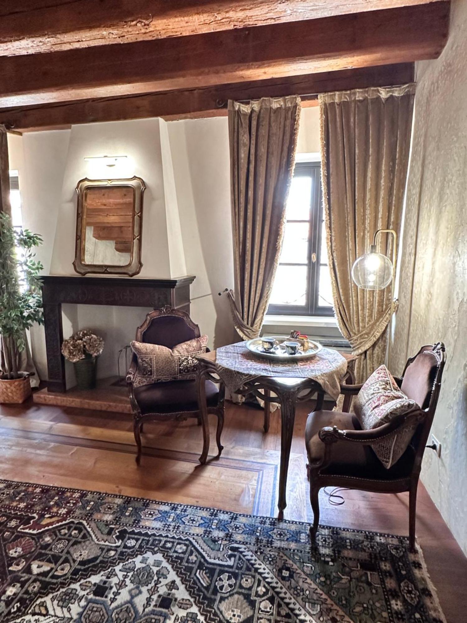 Truly Verona - Delle Erbe Suites Экстерьер фото