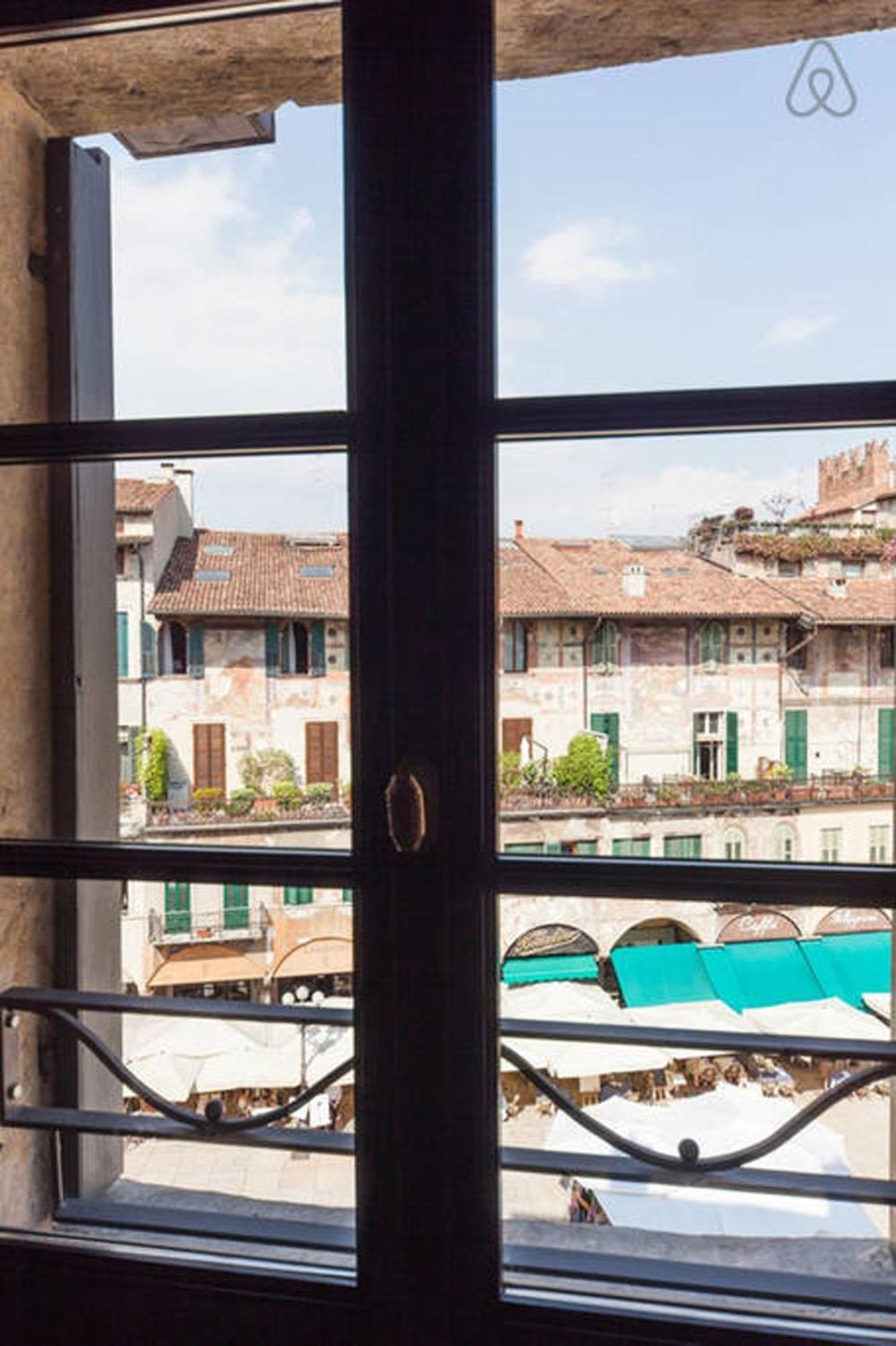 Truly Verona - Delle Erbe Suites Экстерьер фото